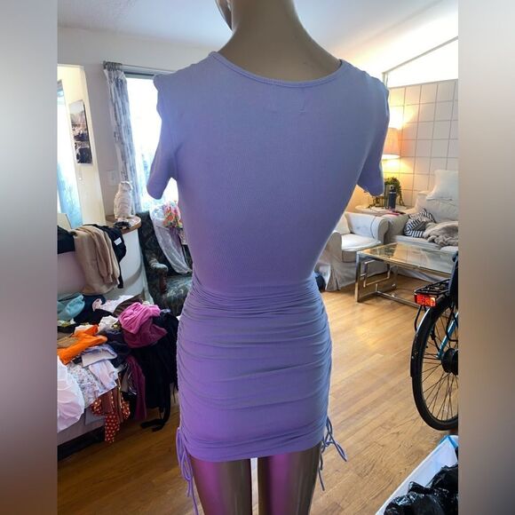 Bodycon ribbed T-shirt dress cut outs across the waist line Adjustable gathers - Picture 6 of 7
